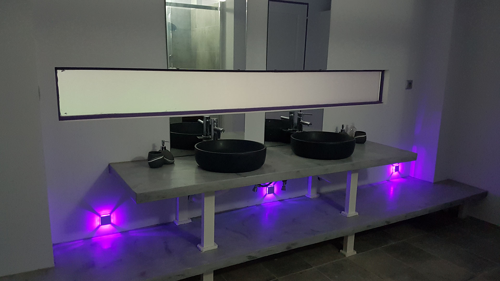 bathroom, KIVA Villa, KEA island, Cyclades, Greece, relaxing resort, near the Kampi Beach, exclusive pool, air-condition, contemporary design, luxury, private apartment, seafront view