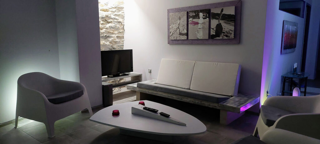 Living Room, KIVA Villa, KEA island, Cyclades, Greece, relaxing resort, near the Kampi Beach, exclusive pool, air-condition, contemporary design, luxury, private apartment, seafront view